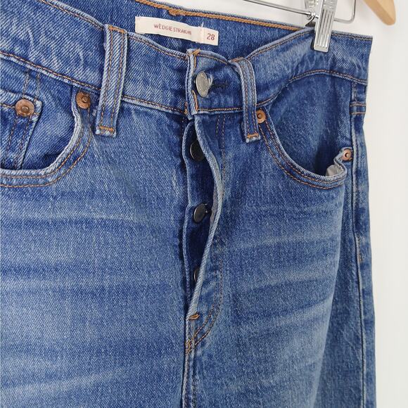 Levi's Women's SZ 28/28 Premium Denim Wedgie Straight Denim Jeans 34964-0064 - Picture 5 of 8